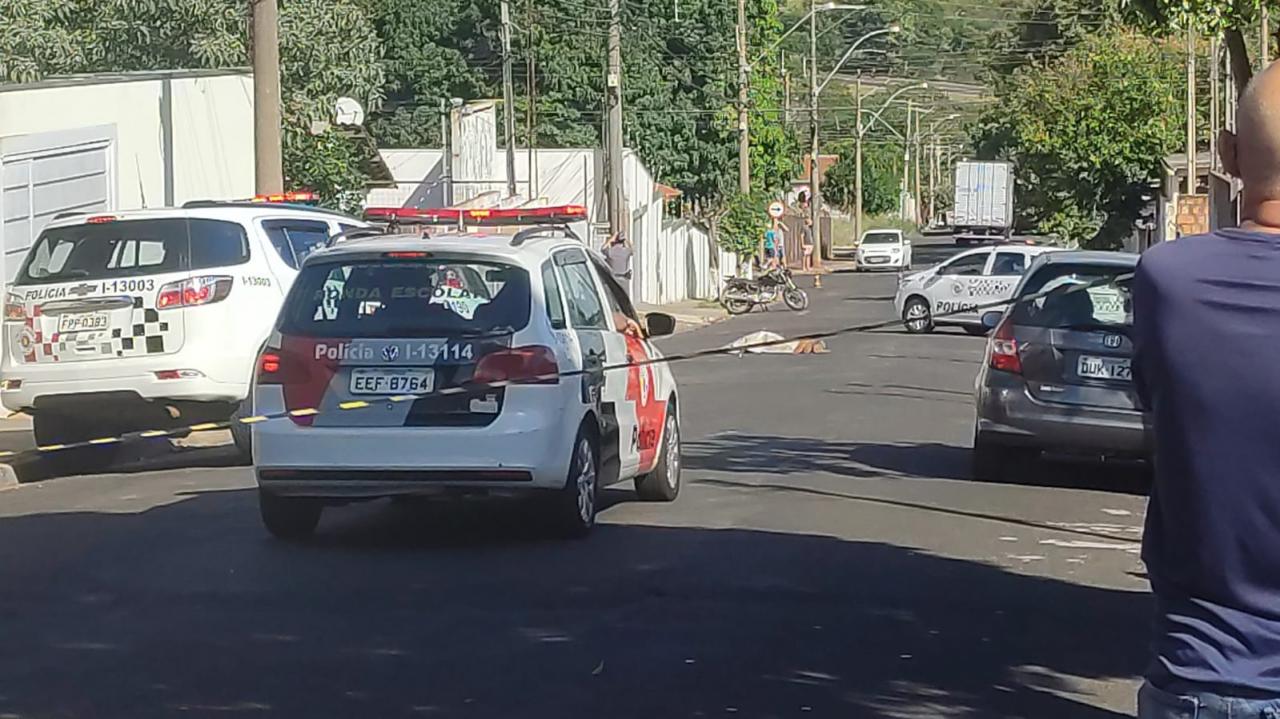 Foto 5 de 5 — ​Motorista morre atropelado pelo próprio caminhão no Jardim Santa Lúcia, em Araraquara